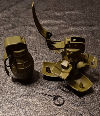 Imagen 2 de Airsoft BB spring impact grenade
