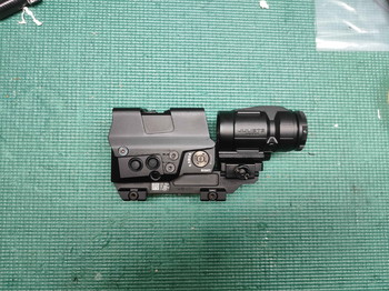 Image 2 pour Sig ROMEO8T + Sig JULIET3 Magnifier 3X + Monolift Riser