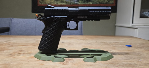 Afbeelding van 2 1911 model replicas