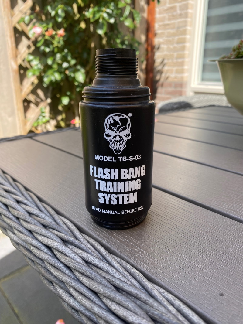 Image 1 for Huls voor flashbang