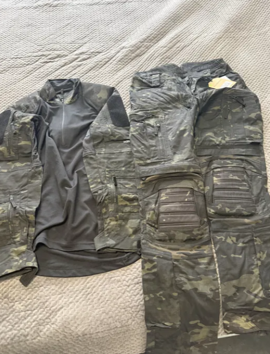 Imagen 1 de UF PRO Striker X Combat Set (Jacket + Trousers) MultiCam Black