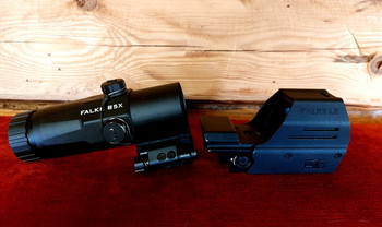 Image 2 for Original Falke LE and Falke B5X magnifier