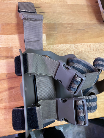 Image 2 for Amomax drop leg + hi-capa holster