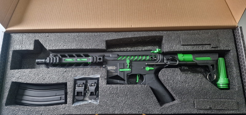 Afbeelding 1 van LT-34 PDW Enforcer Battle Hawk 7P AEG Lancer Tactical - Bi-ton Vert