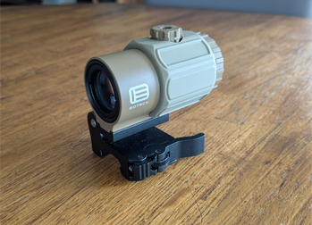 Afbeelding 3 van EOTech Holographic + 3x Magnifier (Repros) - Tan