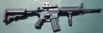 Afbeelding 4 van Airsoft materiaal en replica ( perfecte starterspakket! )