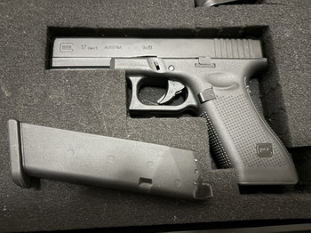 Afbeelding 4 van AIRSOFT COLLECTIE. Hi Capa, AAP-01, Glock en meer.