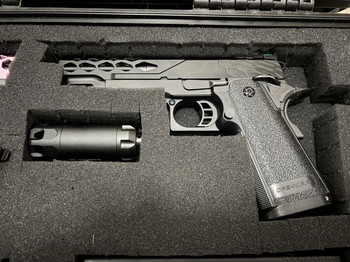 Afbeelding 5 van AIRSOFT COLLECTIE. Hi Capa, AAP-01, Glock en meer.