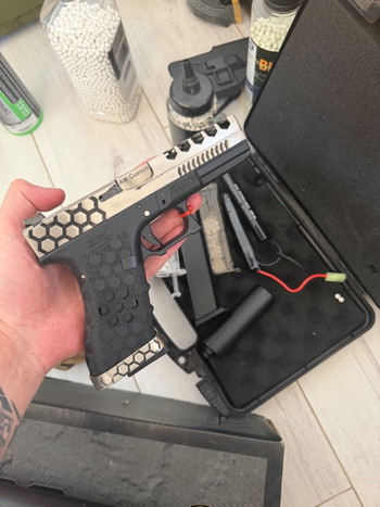 Image 3 for M4-LW96-AW customs pistool