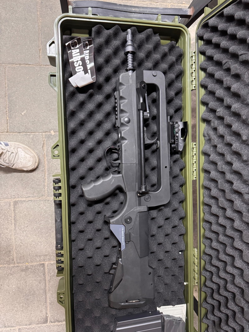 Imagen 1 de Famas