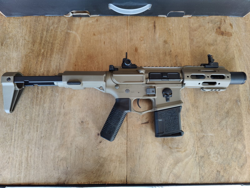 Image 1 pour Ares Amoeba AM-015 Honey Badger