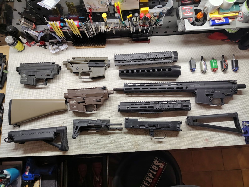 Image 1 for Opruiming airsoft externals onderdelen - Body - receivers - barrels - stocks - handguards