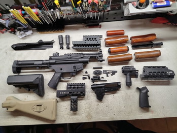 Image 2 for Opruiming airsoft externals onderdelen - Body - receivers - barrels - stocks - handguards