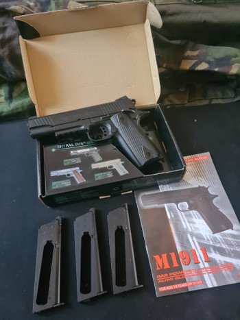 Image 2 for Cybergun Colt 1911 + 3 mags