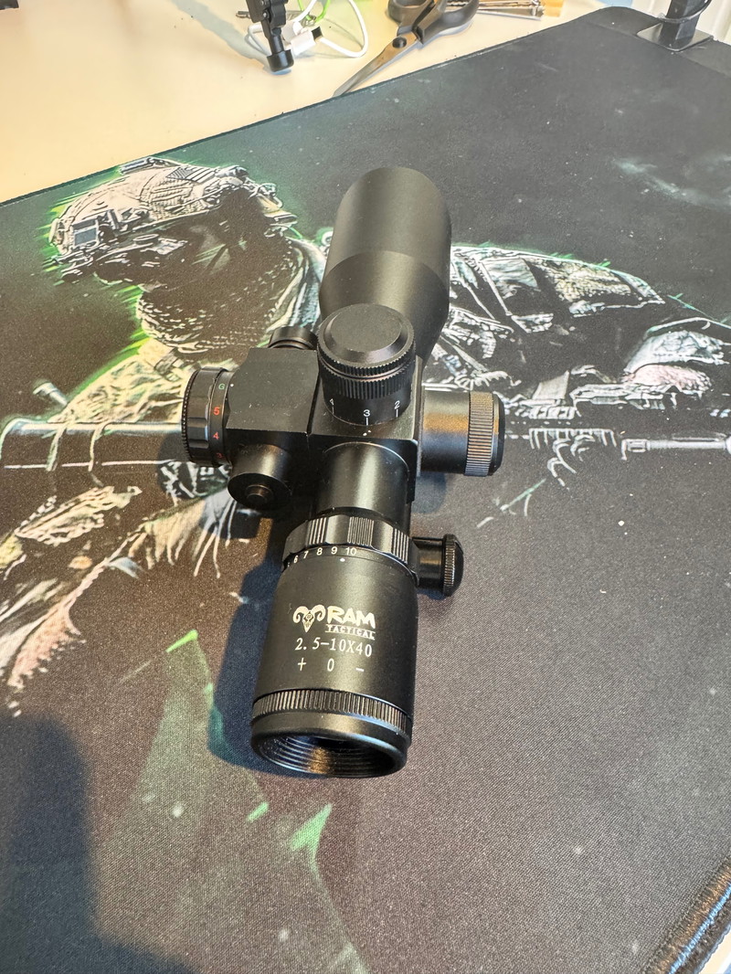 Imagen 1 de Nieuwe Ram tactical scope en laser 2.5-10x40