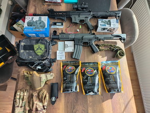 Bild für Complete airsoft set.