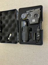 Bild für Ecotech Red dot en scope en een holster voor glock