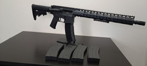 Imagen para Tokyo Marui MWS, 4 mags, magpul grip en custom handguard