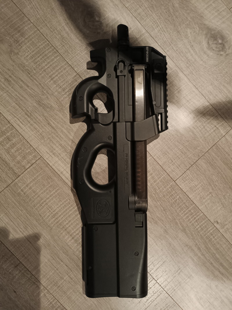 Image 1 for Cybergun P90