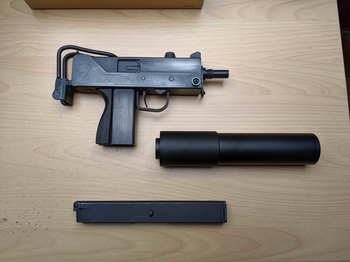 Bild 4 für KSC/KWA Ingram M11 incl G&P silencer en full steel body kit    !ZELDZAAM!