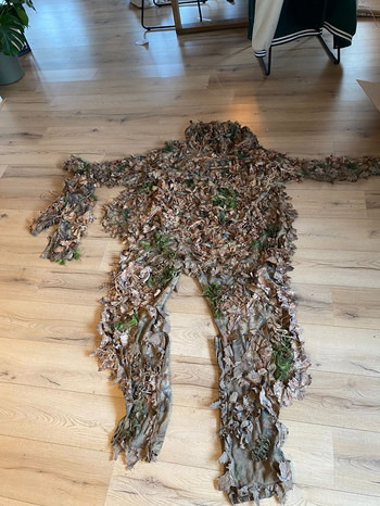 Bild 8 für KMCS Ghillie suit Cape 4.1 woodland floor (crafted)