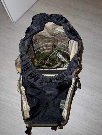 Image 3 for 60 liter rugzak NL camouflage landmacht in goede staat!