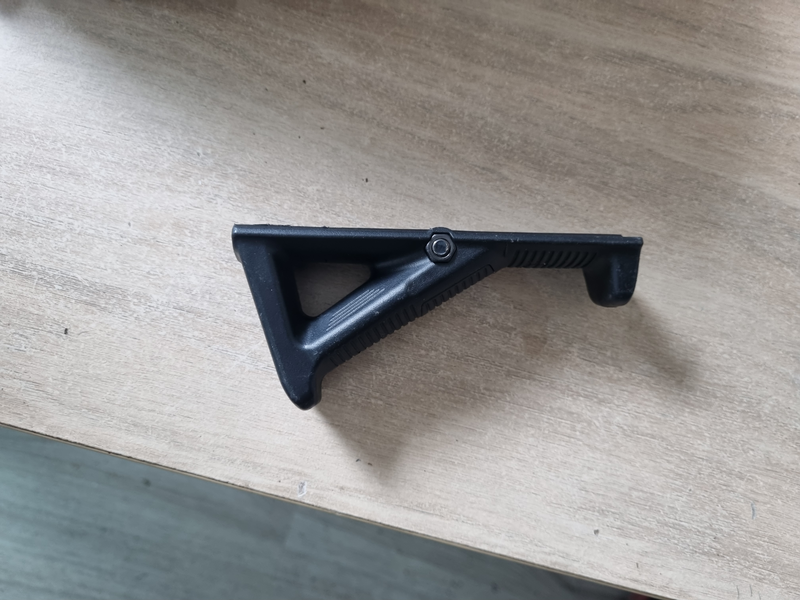 Image 1 for angled grip en front grip bij de mag