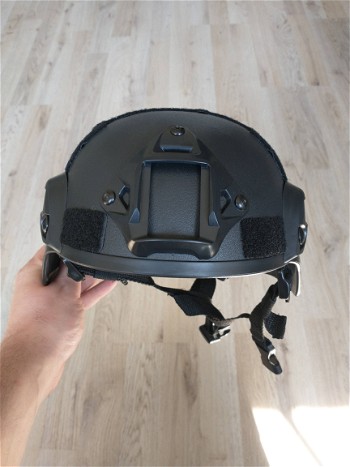 Afbeelding 2 van 2 zwarte helmen airsoft maat L, ongebruikt