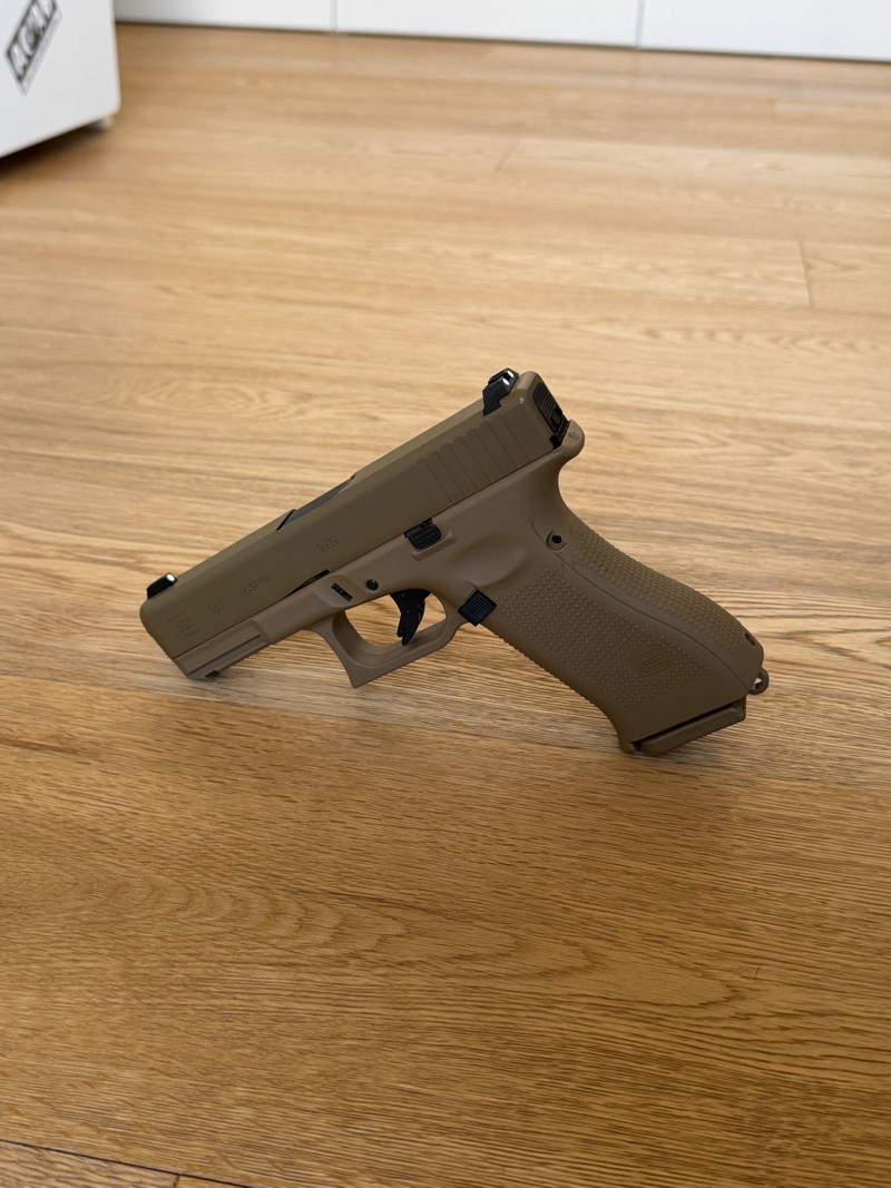 Image 1 pour Umarex Glock 19X Coyote 6mm Gas