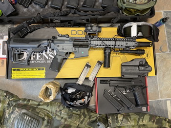Imagen 2 de Complete Airsoftset ICS Daniel defense MK18/ICS challanger