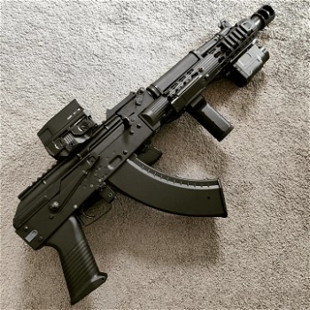 Image 2 pour Cyma AK-105 met upgrades (intern/extern)