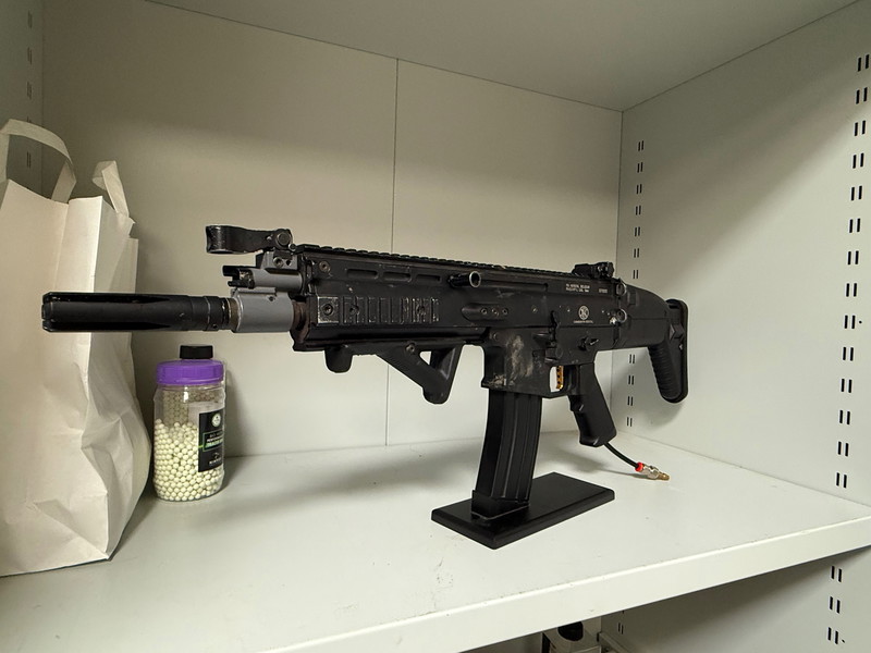 Imagen 1 de SCAR-L