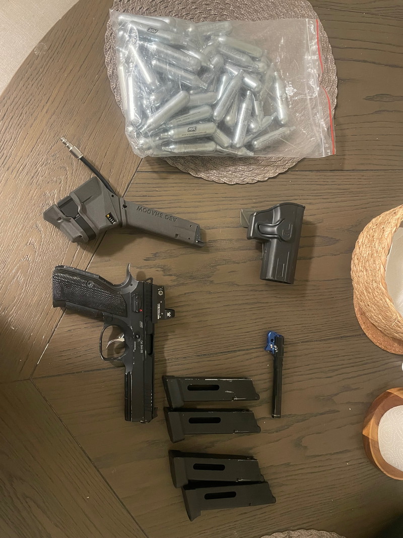 Imagen 1 de Upgraded asg cz Shadow 2 with accessories