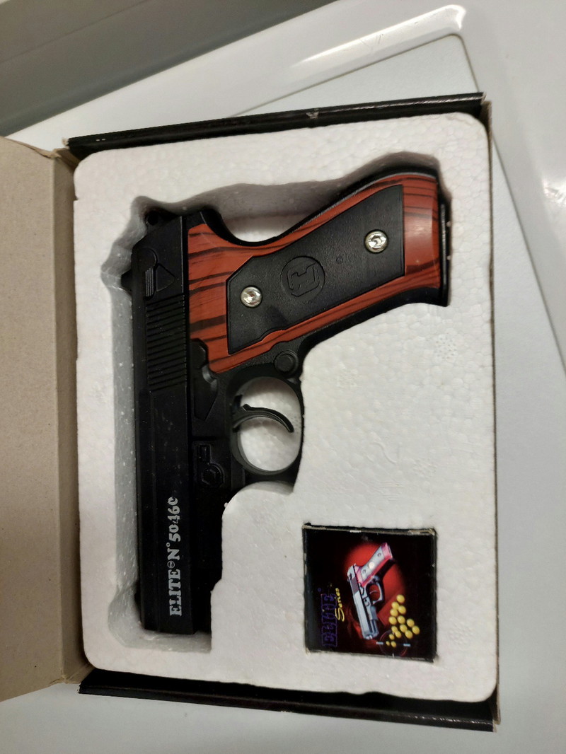 Afbeelding 1 van SWISS ARMS SA 911 TACTICAL + METAL ELITE + MUNITIONS ET CARTOUCHES AIR