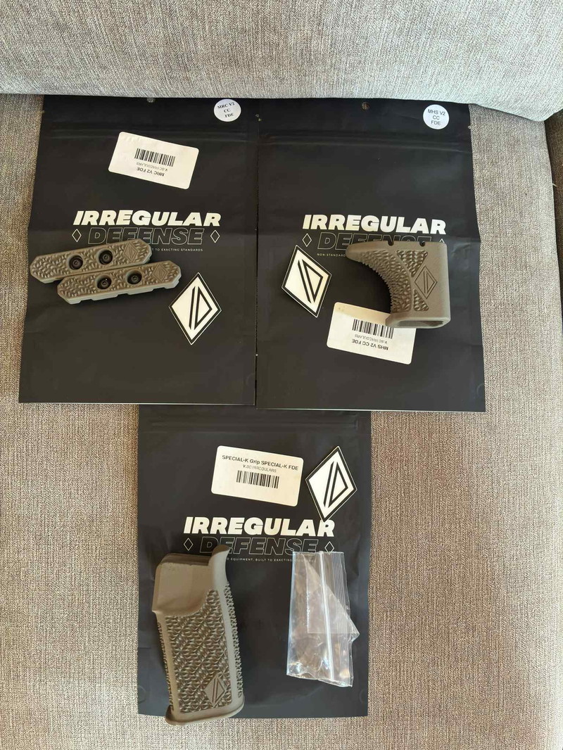Imagen 1 de irregular defense LOT / FDE / MLOK GRIP