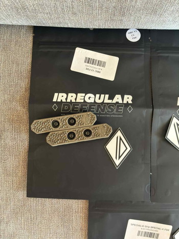 Imagen 2 de irregular defense LOT / FDE / MLOK GRIP