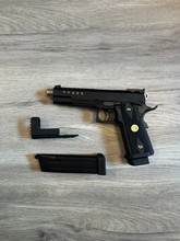 Image for WE Hi-Capa 5.2 + 2 Magazine