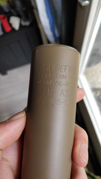 Image 2 pour Angry Gun SOCOM556 QD Dummy Silencer (Flat Dark Earth) - Tijdelijke versie met SureFire Markings en serienummer!