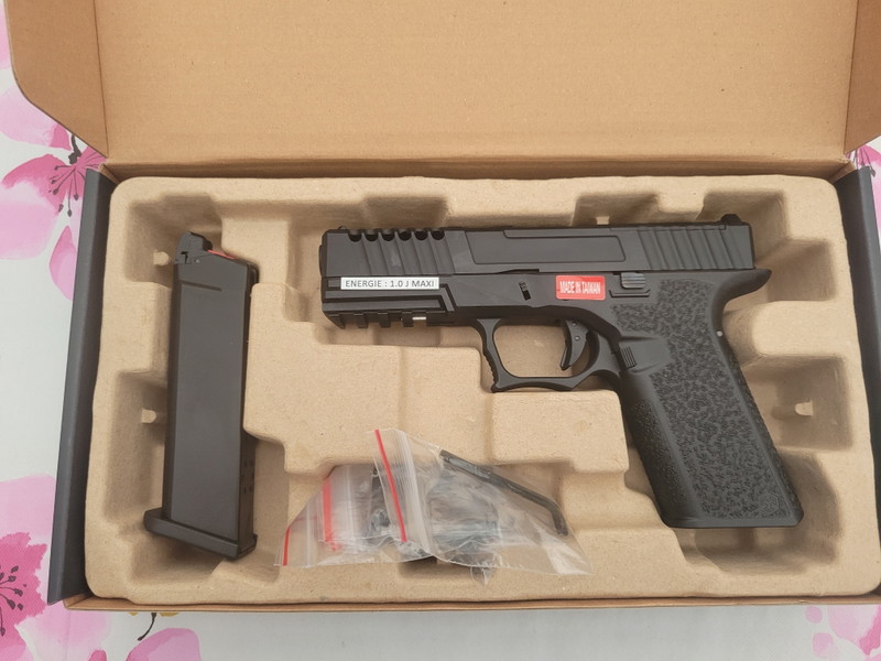 Afbeelding 1 van Aw Custom glock precut GBB NIEUW
