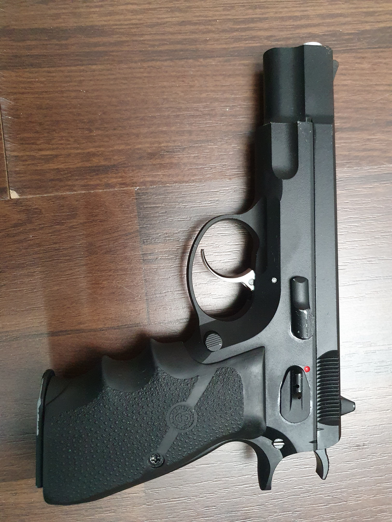 Image 1 pour Cz75 met holster