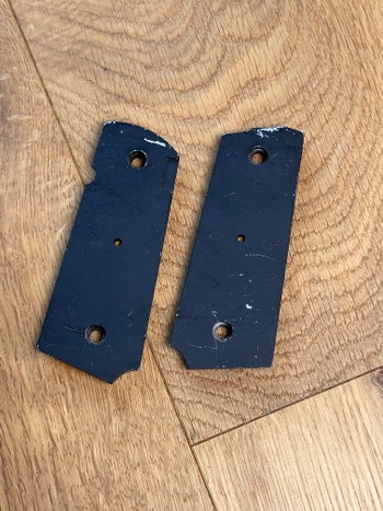 Image 2 for Wilson combat 1911 V10 / ultra compact grips
