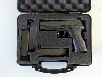 Image 3 for Tokyo Marui P226 E2 - 3x mag - Koffer - Upgraded!