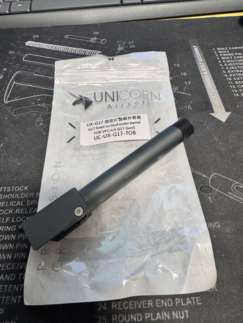 Afbeelding 4 van UNICORN - G17 Fixed Outer Barrel (14mm CCW Threaded) For VFC/Umarex GLOCK G17 Gen5