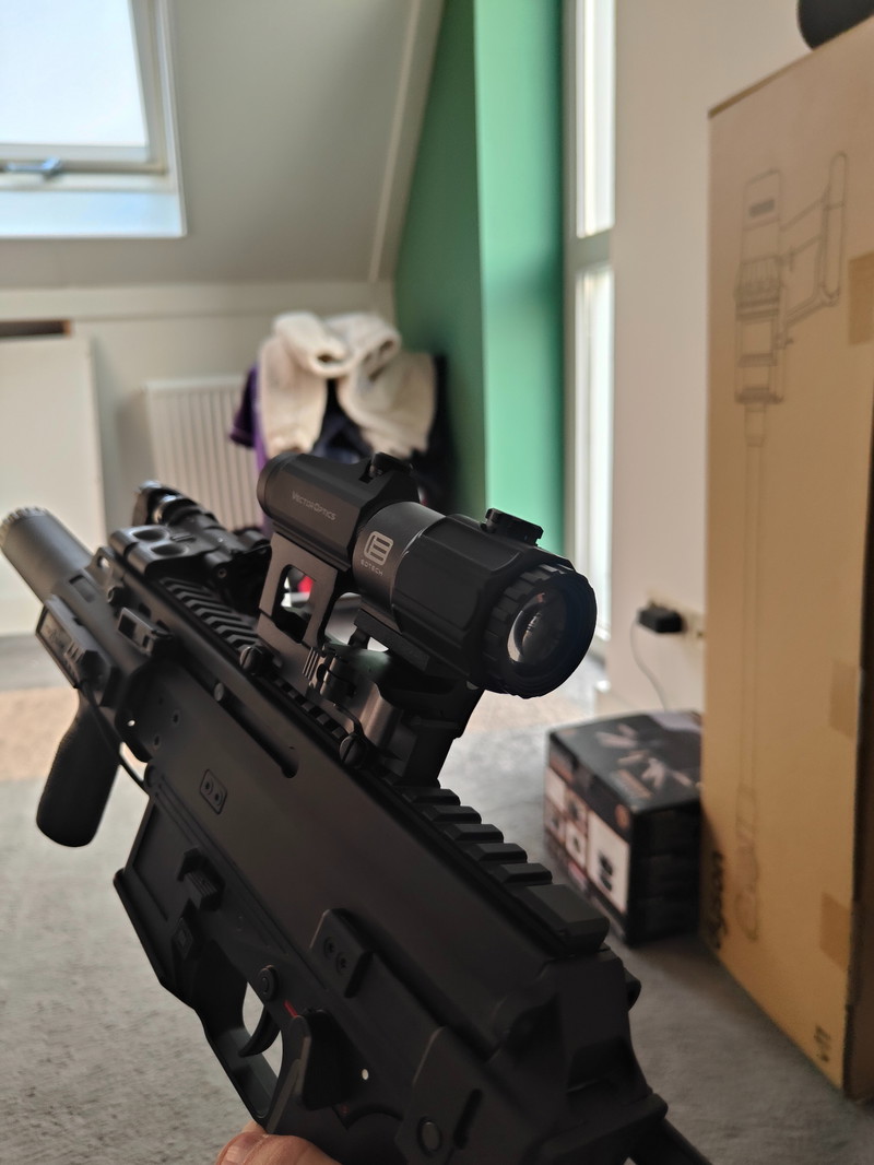 Image 1 for Red Dot + Mount + Magnifier