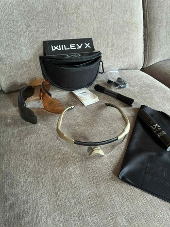 Imagen 3 de Lunettes balistiques SABER Advanced Tan 3 verres WILEY X