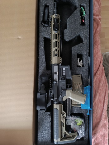 Imagen 2 de Fusil SA-F05 Flex Gen2 HAL ETU Brushless AEG Specna Arms