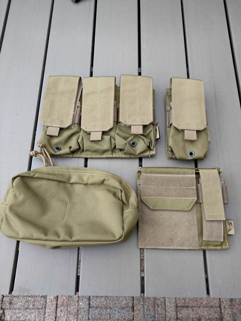 Image 1 for Te koop Flyye Industries Ranger Green pouches: Triple mag pouch, Single mag pouch, Admin pouch, Large Utility pouch
