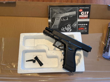 Afbeelding 4 van Cyma 701 Pre Upgraded VSR10 + Glock 17 KSC/KWA