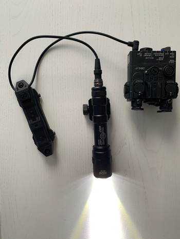 Afbeelding 2 van Dbal a2 - Surefire Scout light & switch