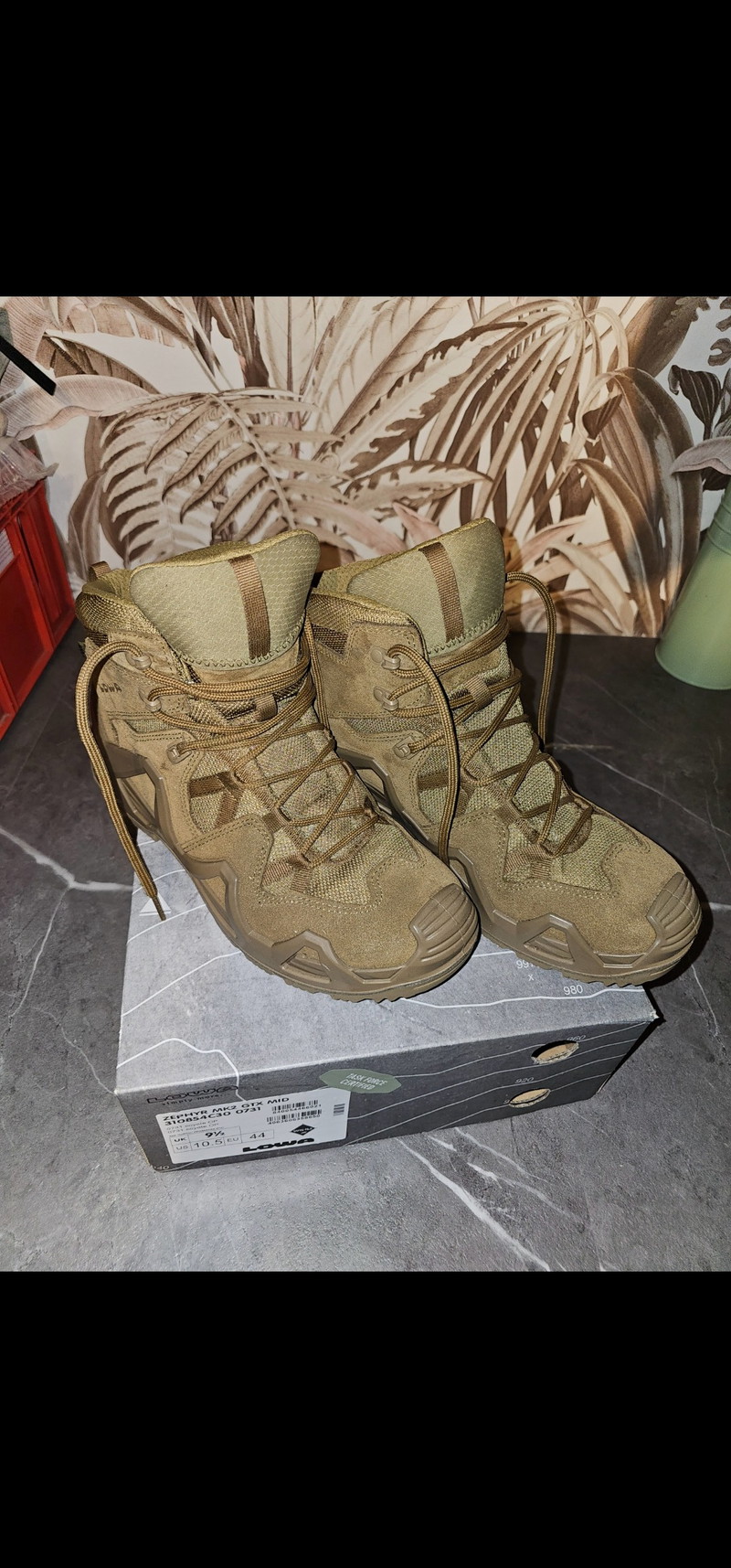 Afbeelding 1 van Lowa Gore-Tex Maat 44